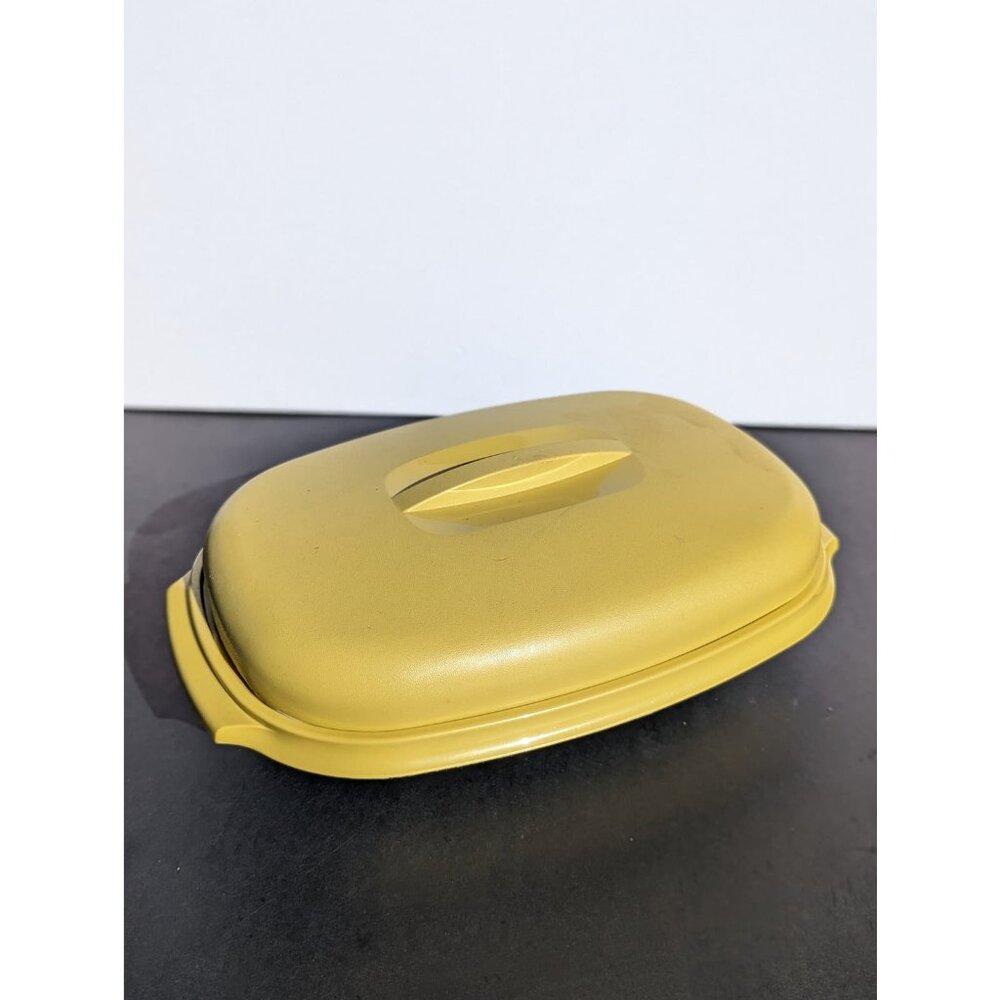 Vintage 1970's Tupperware complete Harvest Gold Steamer | Made in Canada